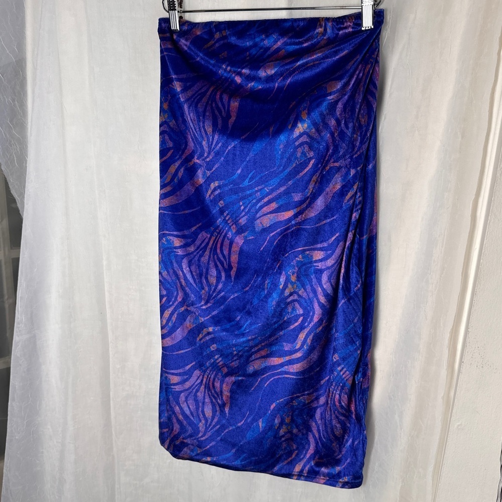 3/$20š„ PrettyLittleThing PLUS NWT Tube Dress Stretchy Bodycon Purple Pink Velour - Picture 3 of 13